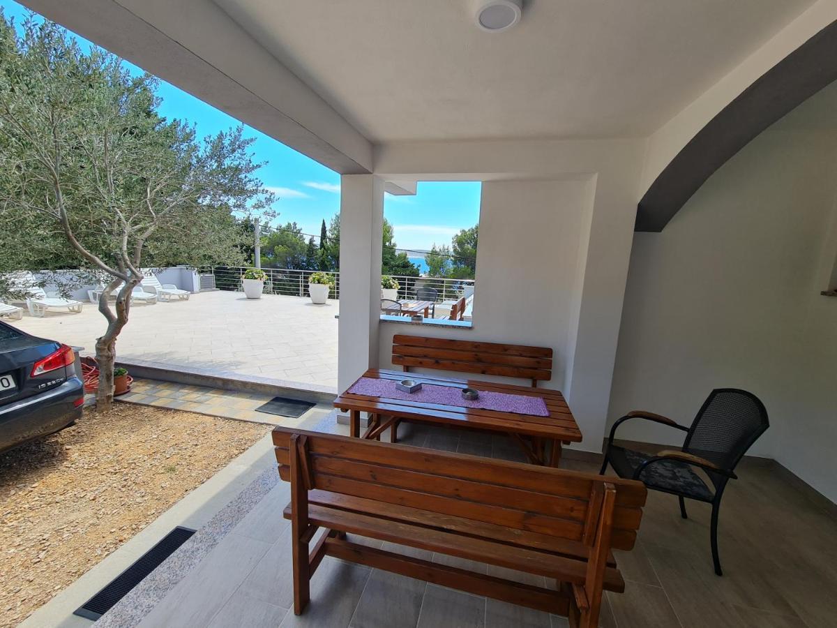 Apartmani Smiljanic Starigrad Paklenica Habitación foto